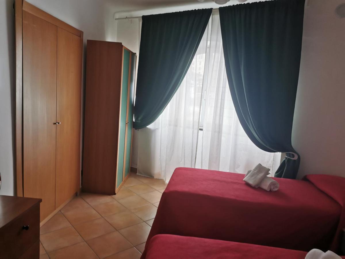 Residence La Lanterna Genua Buitenkant foto