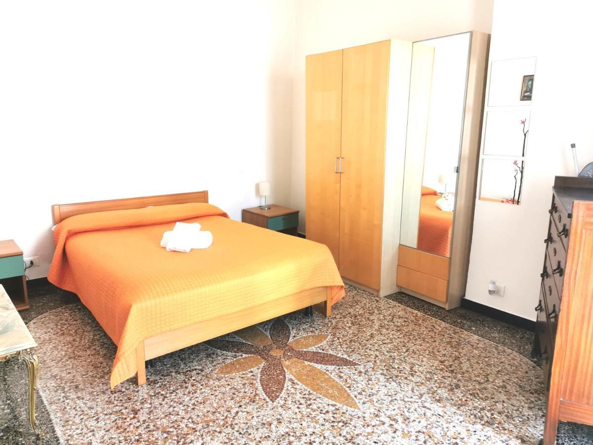 Residence La Lanterna Genua Buitenkant foto